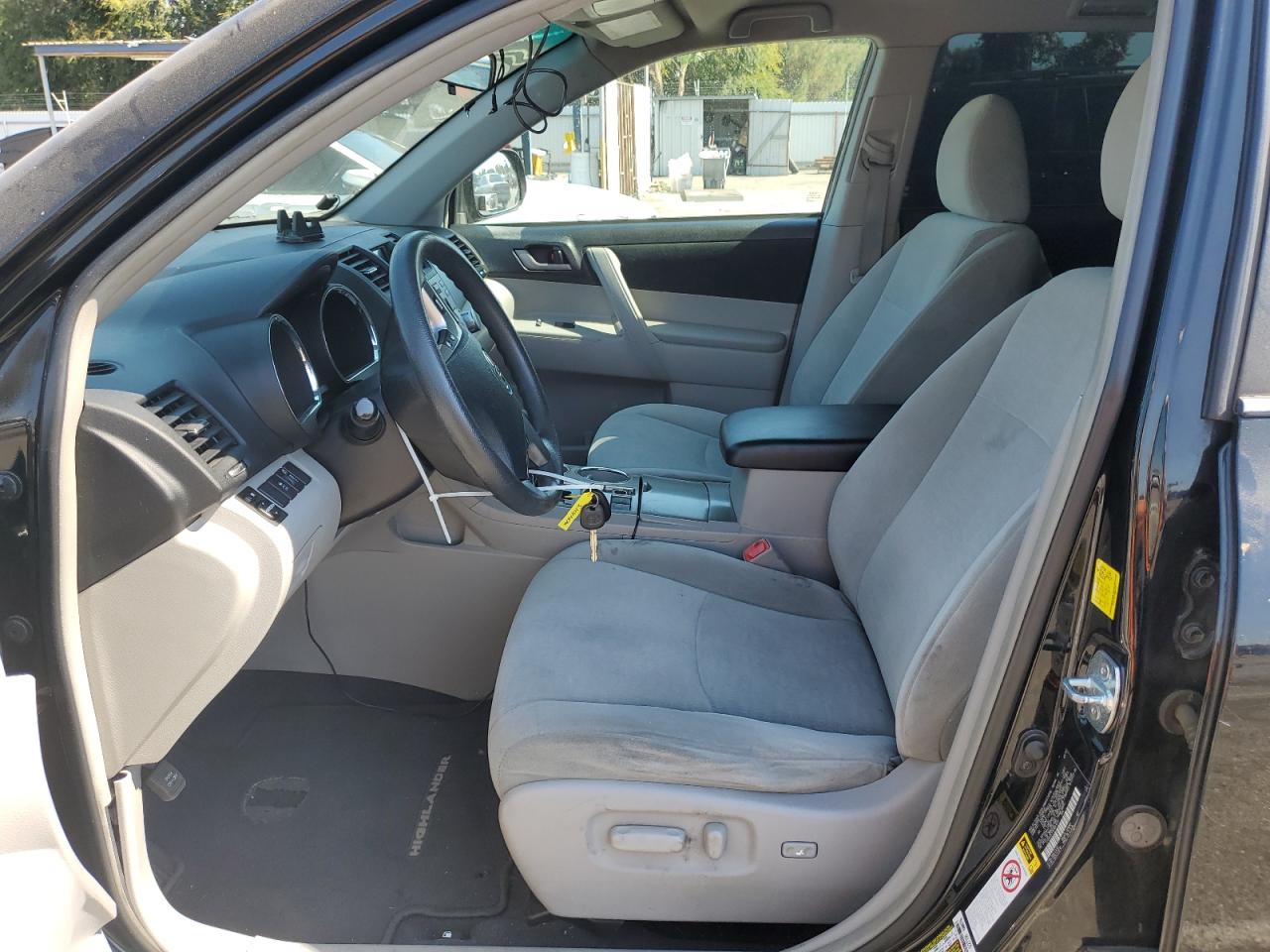 2011 Toyota Highlander Base VIN: 5TDZK3EH1BS041013 Lot: 65015935