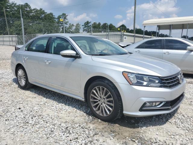  VOLKSWAGEN PASSAT 2016 Srebrny