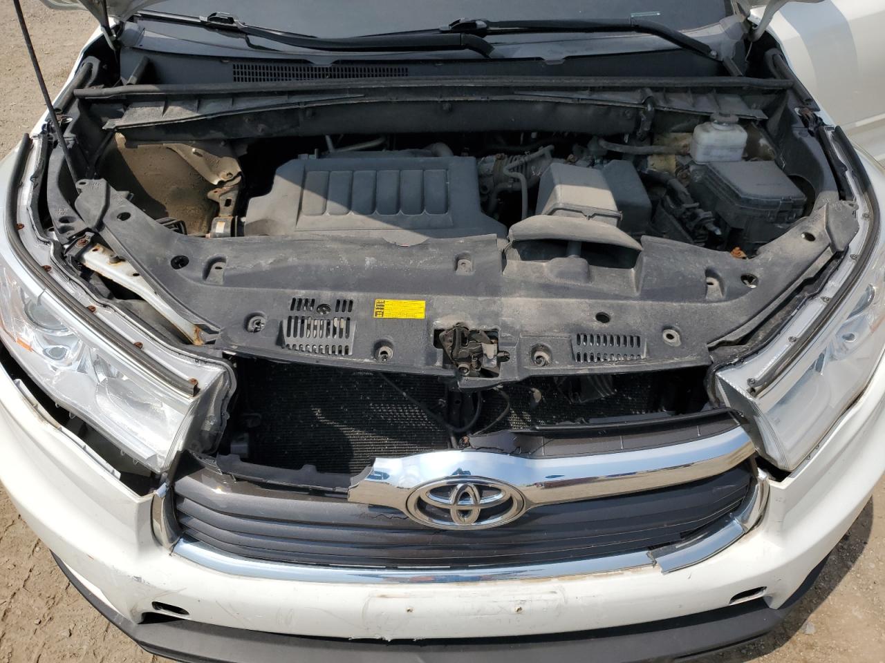 2016 Toyota Highlander Xle VIN: 5TDJKRFH3GS344932 Lot: 63082165