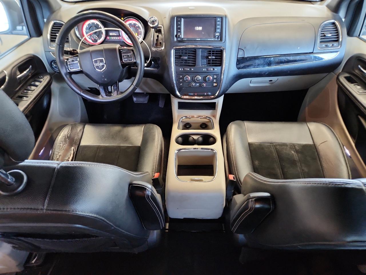 2017 Dodge Grand Caravan Sxt VIN: 2C4RDGCGXHR750097 Lot: 65078195