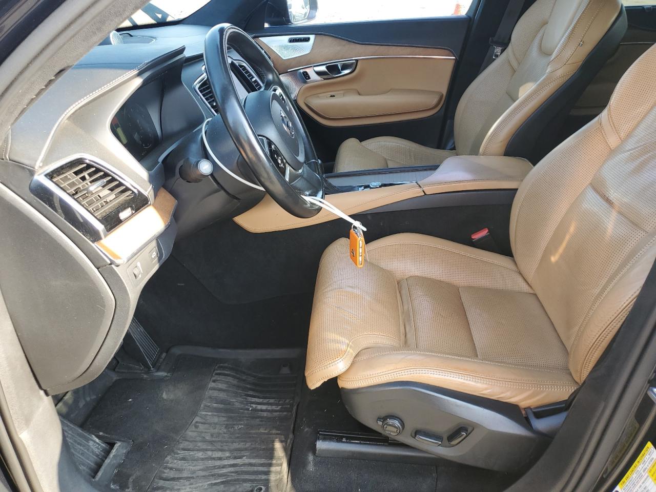 2017 Volvo Xc90 T6 VIN: YV4A22PL7H1164553 Lot: 66328035