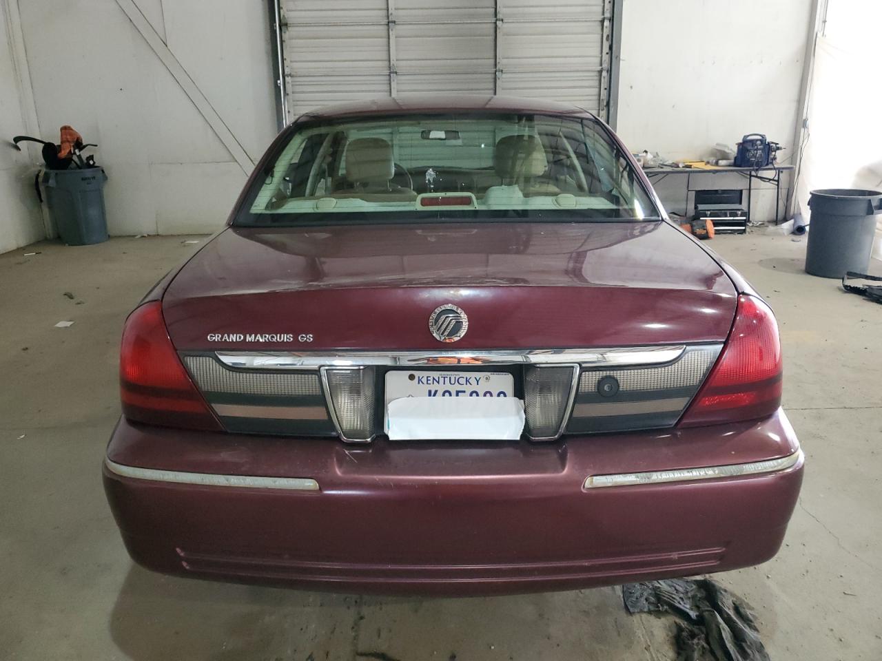 2007 Mercury Grand Marquis Gs VIN: 2MEFM74V17X632805 Lot: 65160025