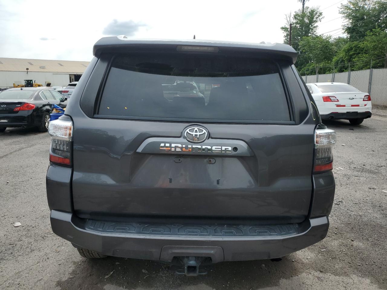 2018 Toyota 4Runner Sr5/Sr5 Premium VIN: JTEBU5JR2J5587955 Lot: 61909225