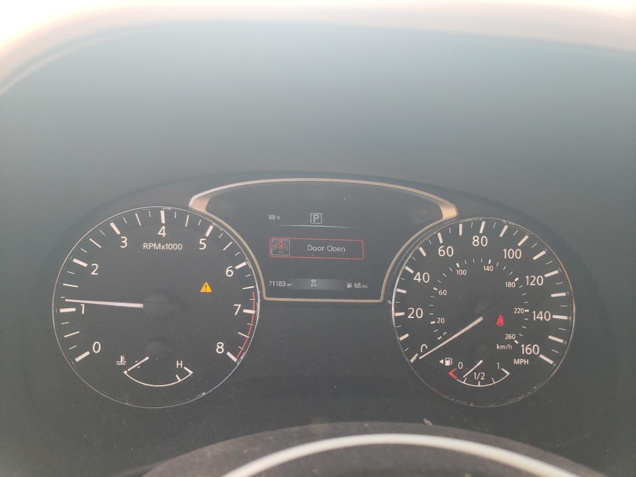 2018 Nissan Pathfinder S VIN: 5N1DR2MN2JC649237 Lot: 63922045