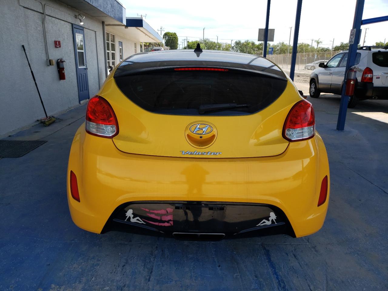 kmhtc6ad2gu254381 KMHTC6AD2GU254381 2016 Hyundai Veloster