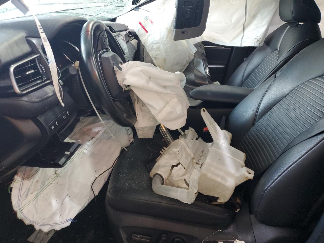 2019 Toyota Camry L VIN: 4T1B11HK9KU169345 Lot: 66645575