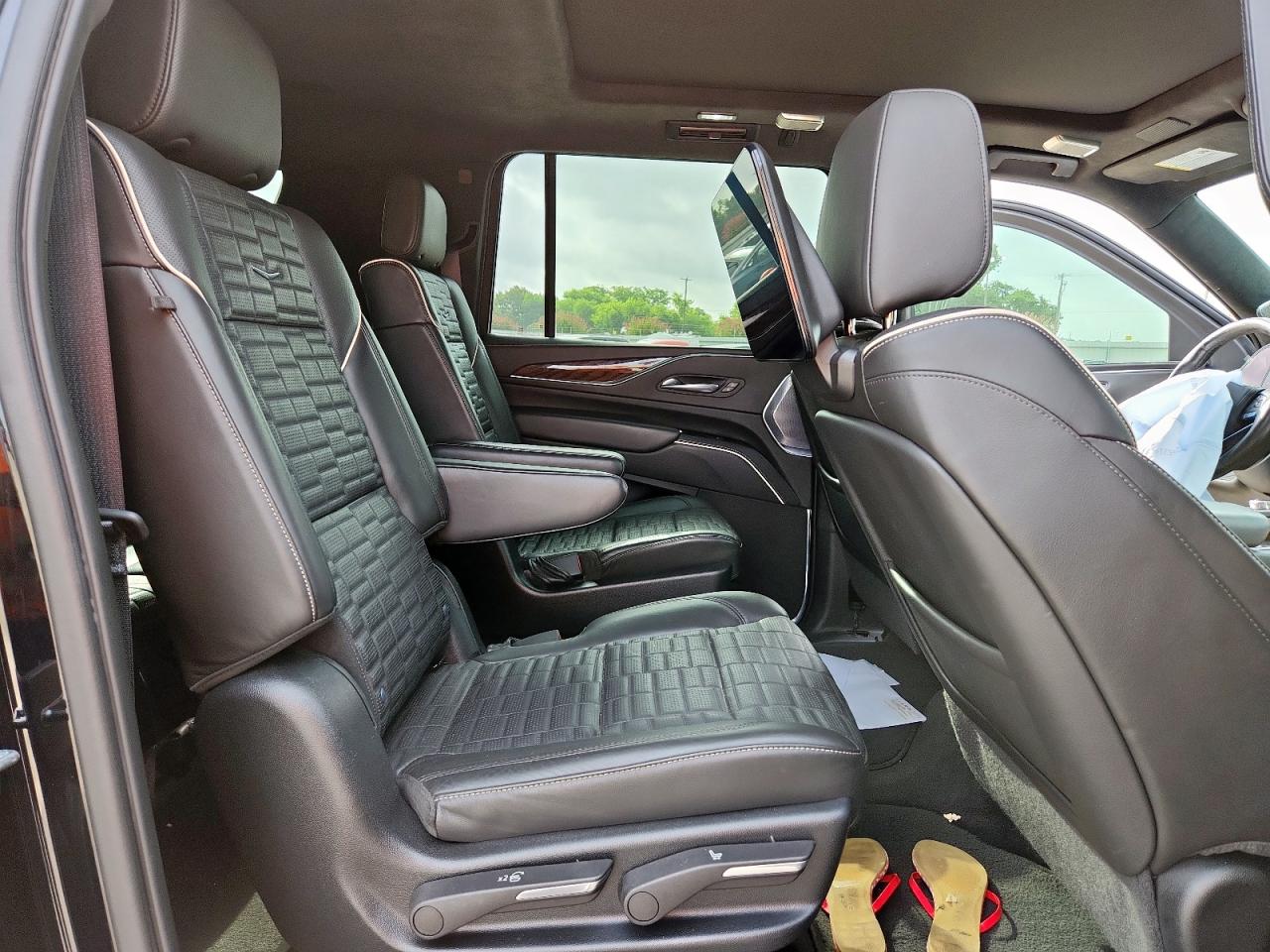 2022 Cadillac Escalade Esv Sport Platinum VIN: 1GYS3RKL4NR332130 Lot: 64503345