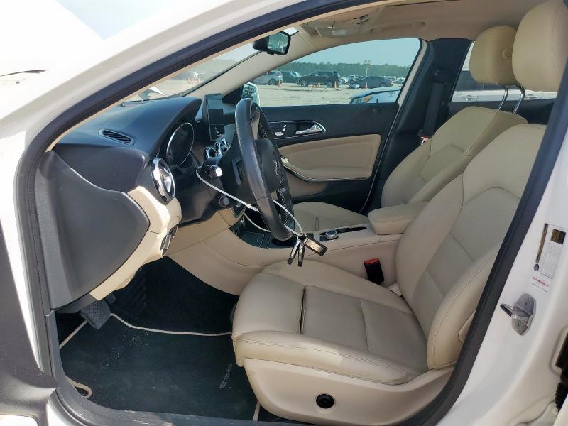  MERCEDES-BENZ GLA-CLASS 2019 Biały