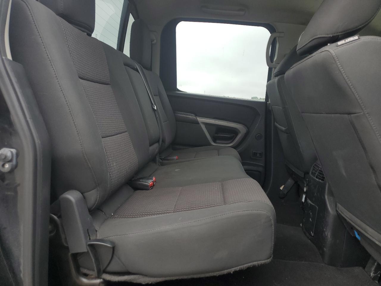 2015 Nissan Titan S VIN: 1N6AA0EC2FN503980 Lot: 64664665