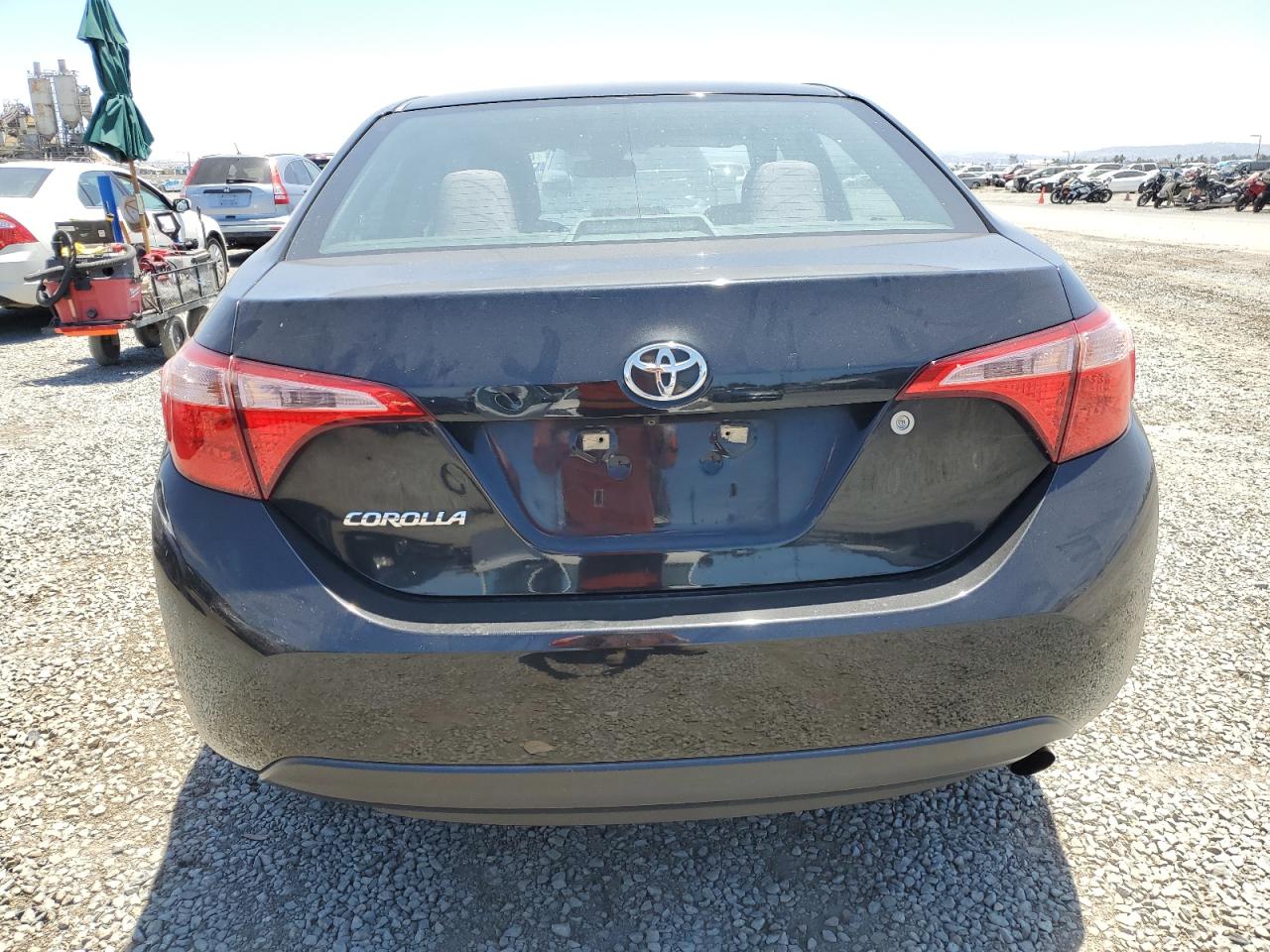 2017 Toyota Corolla L VIN: 5YFBURHE2HP677862 Lot: 64296605