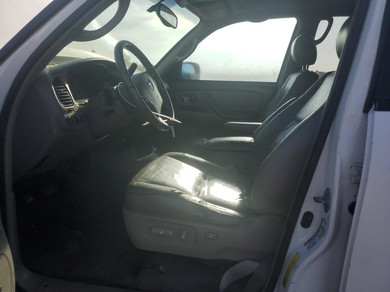 2005 Toyota Sequoia Limited VIN: 5TDZT38A45S246101 Lot: 64548125