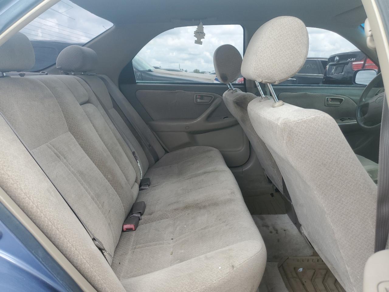 2000 Toyota Camry Ce VIN: JT2BG22K5Y0526594 Lot: 66488265