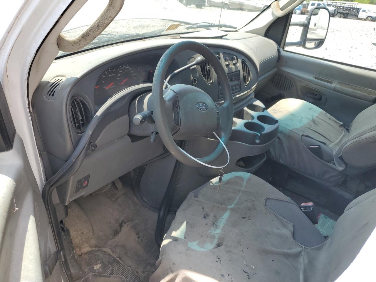 2007 Ford Econoline E450 Super Duty Cutaway Van VIN: 1FDXE45P87DA70471 Lot: 64137365