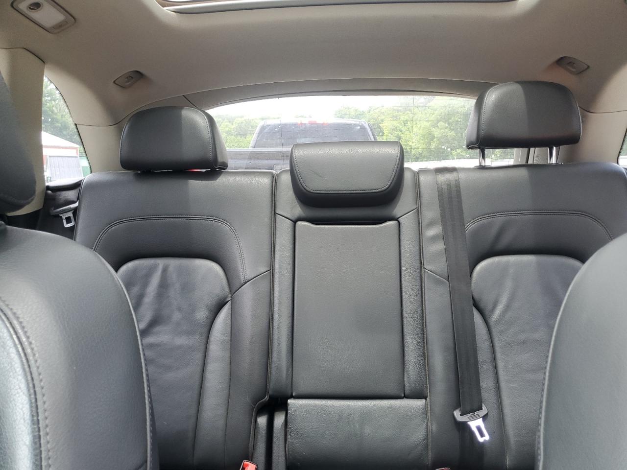 2011 Audi Q5 Premium Plus VIN: WA1DKAFP1BA047924 Lot: 63744815