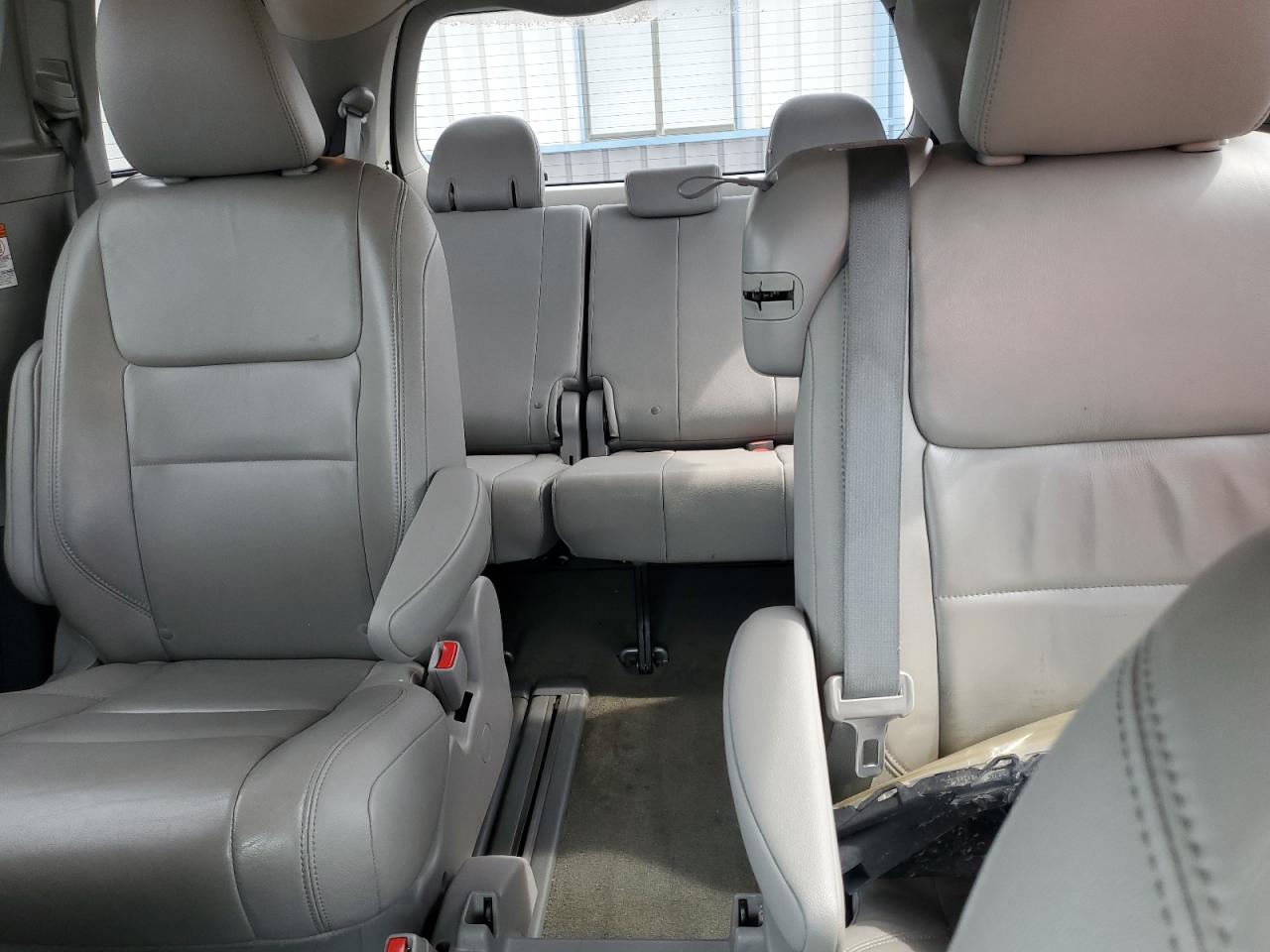2015 Toyota Sienna Xle VIN: 5TDYK3DC4FS633285 Lot: 64719795