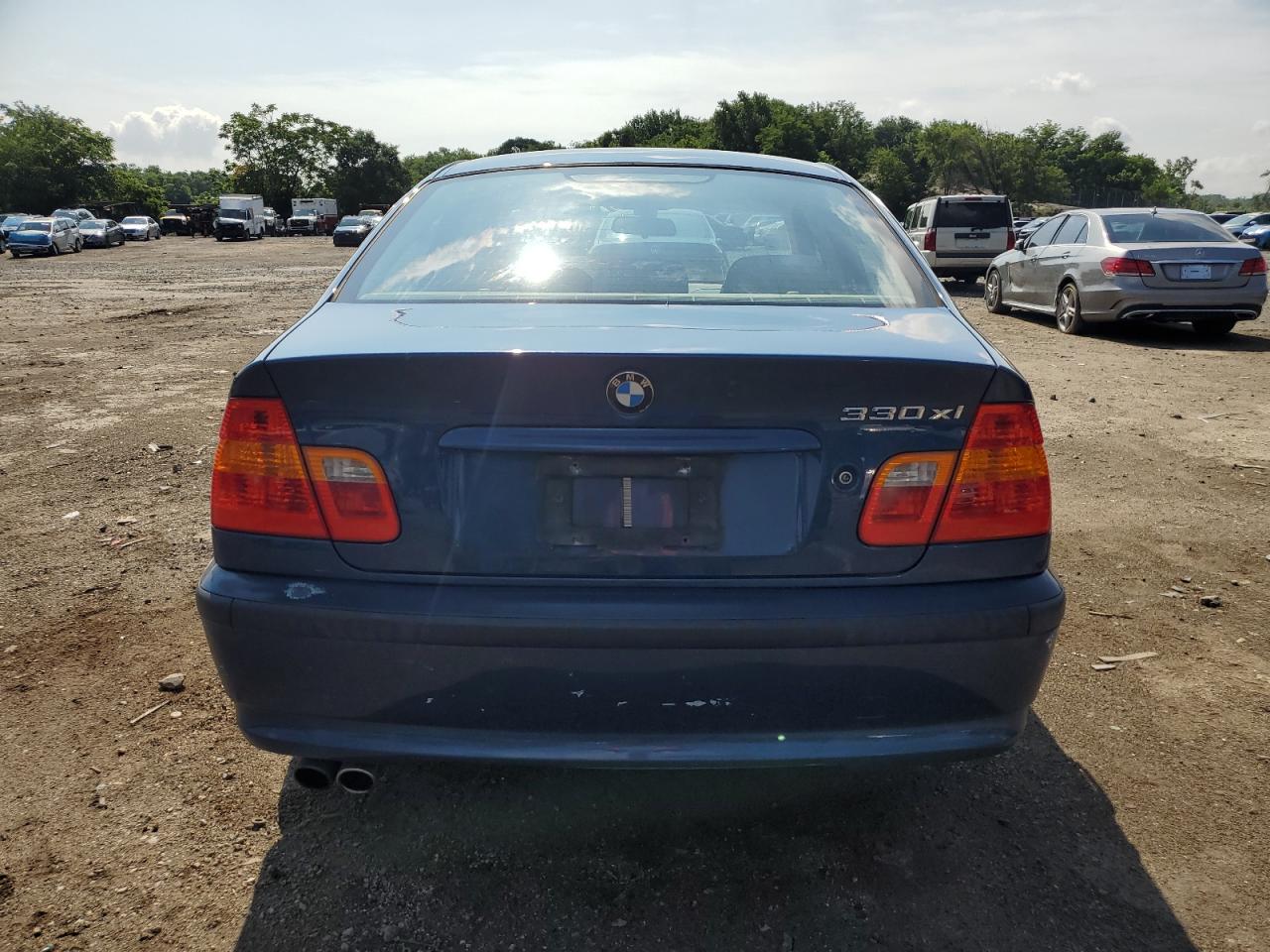2003 BMW 330 Xi VIN: WBAEW53423PG20991 Lot: 62170005