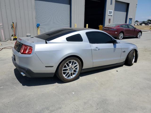  FORD MUSTANG 2012 Серебристый