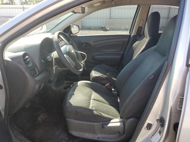  NISSAN VERSA 2017 Srebrny