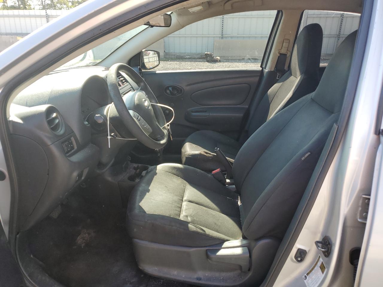 2017 Nissan Versa S VIN: 3N1CN7AP7HL818636 Lot: 64279255