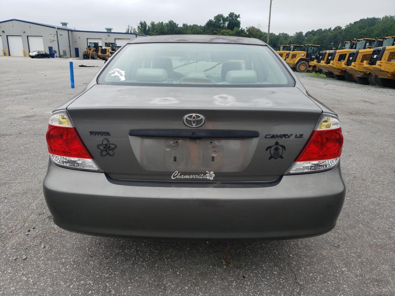 2005 Toyota Camry Le VIN: 4T1BE32K25U562794 Lot: 64539025
