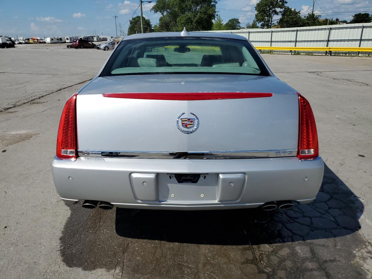 1g6kd5e62bu150830 1G6KD5E62BU150830 2011 Cadillac Dts Luxury Collection