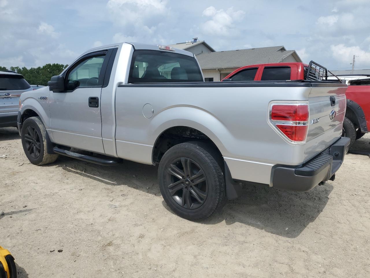 2011 Ford F150 VIN: 1FTMF1CMXBFA85868 Lot: 65291875