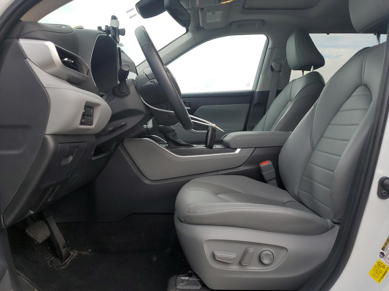 2024 Toyota Highlander Le VIN: 5TDKDRBH8RS539075 Lot: 65503765