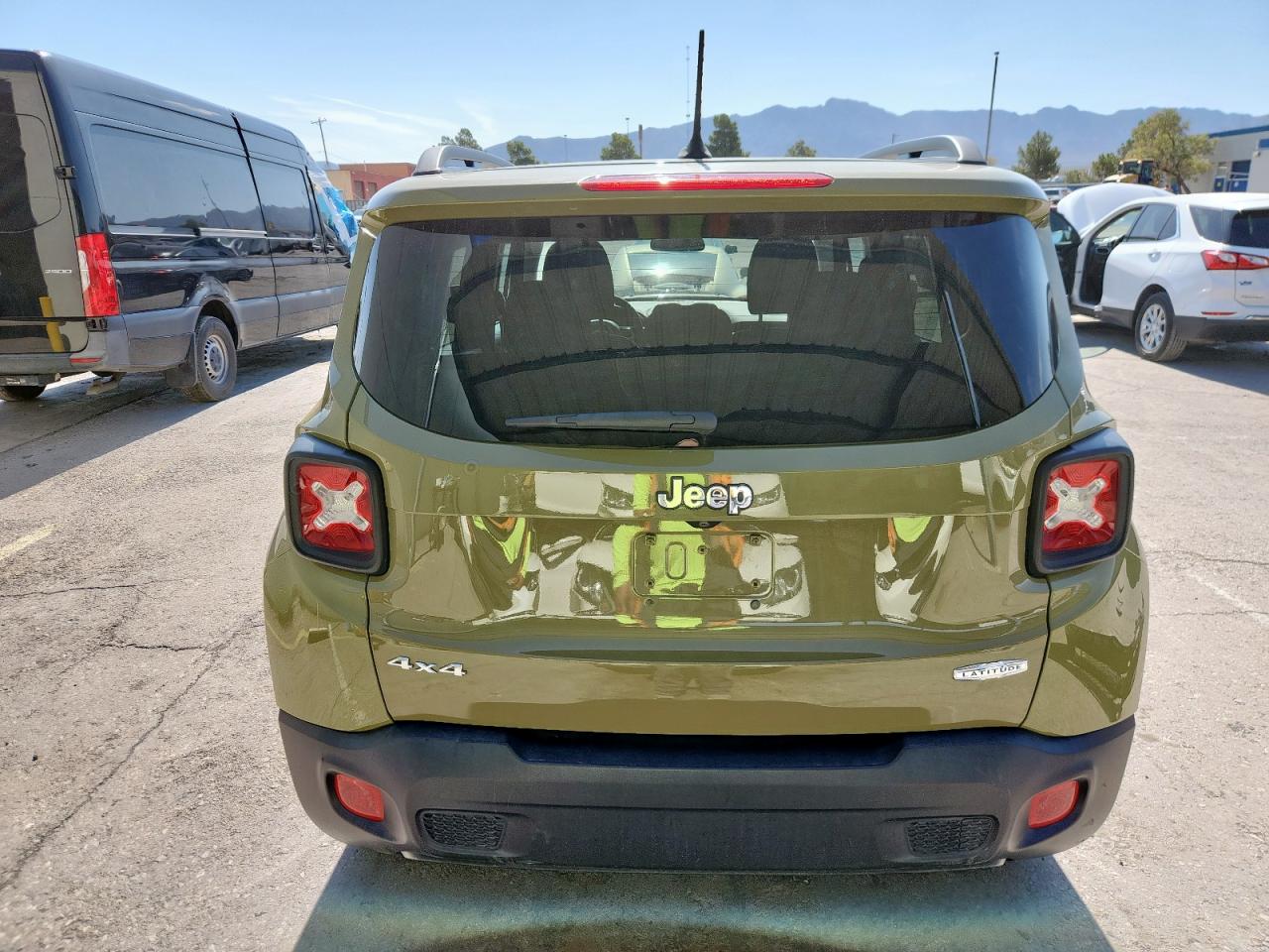 2015 Jeep Renegade Latitude VIN: ZACCJBBT6FPB81752 Lot: 64672555