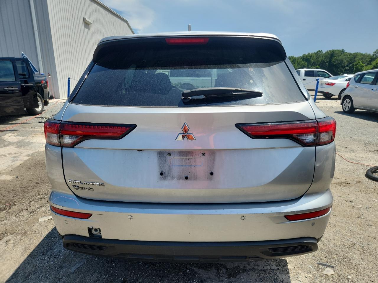 2023 Mitsubishi Outlander Es VIN: JA4J3TA89PZ008728 Lot: 64230095