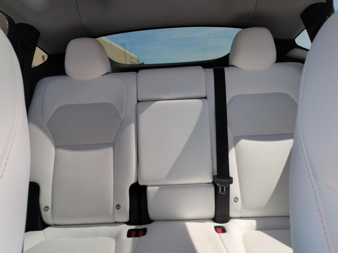 2026 Tesla Model Y VIN: 7SAYGDEE0TA438498 Lot: 65991225