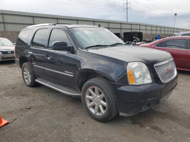 Parquets GMC YUKON 2013 Czarny