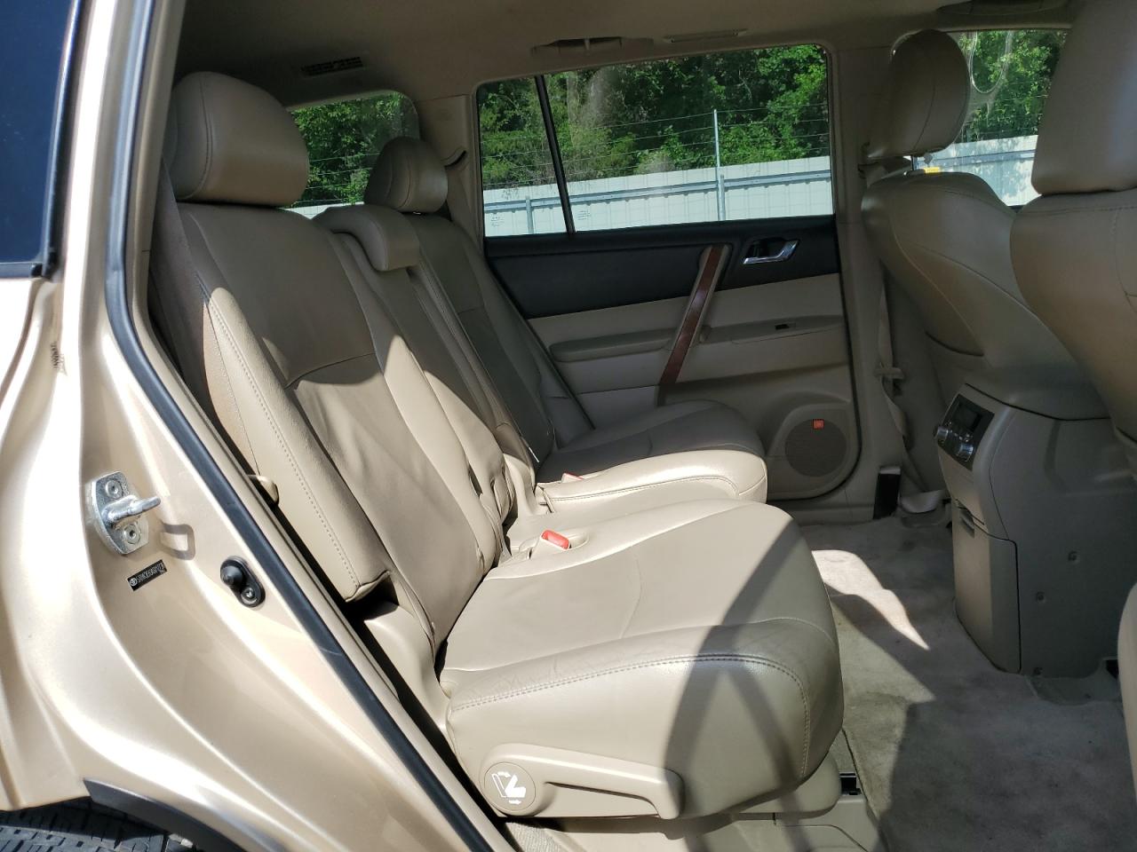 2010 Toyota Highlander Limited VIN: 5TDYK3EH3AS012736 Lot: 65082495