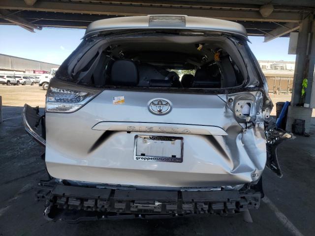  TOYOTA SIENNA 2020 Srebrny
