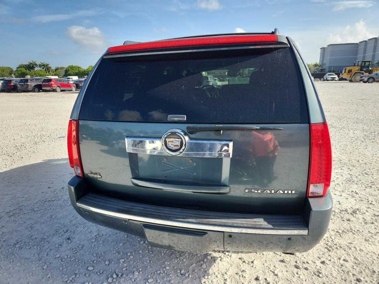 2008 Cadillac Escalade Luxury VIN: 1GYFK63828R235137 Lot: 64645155