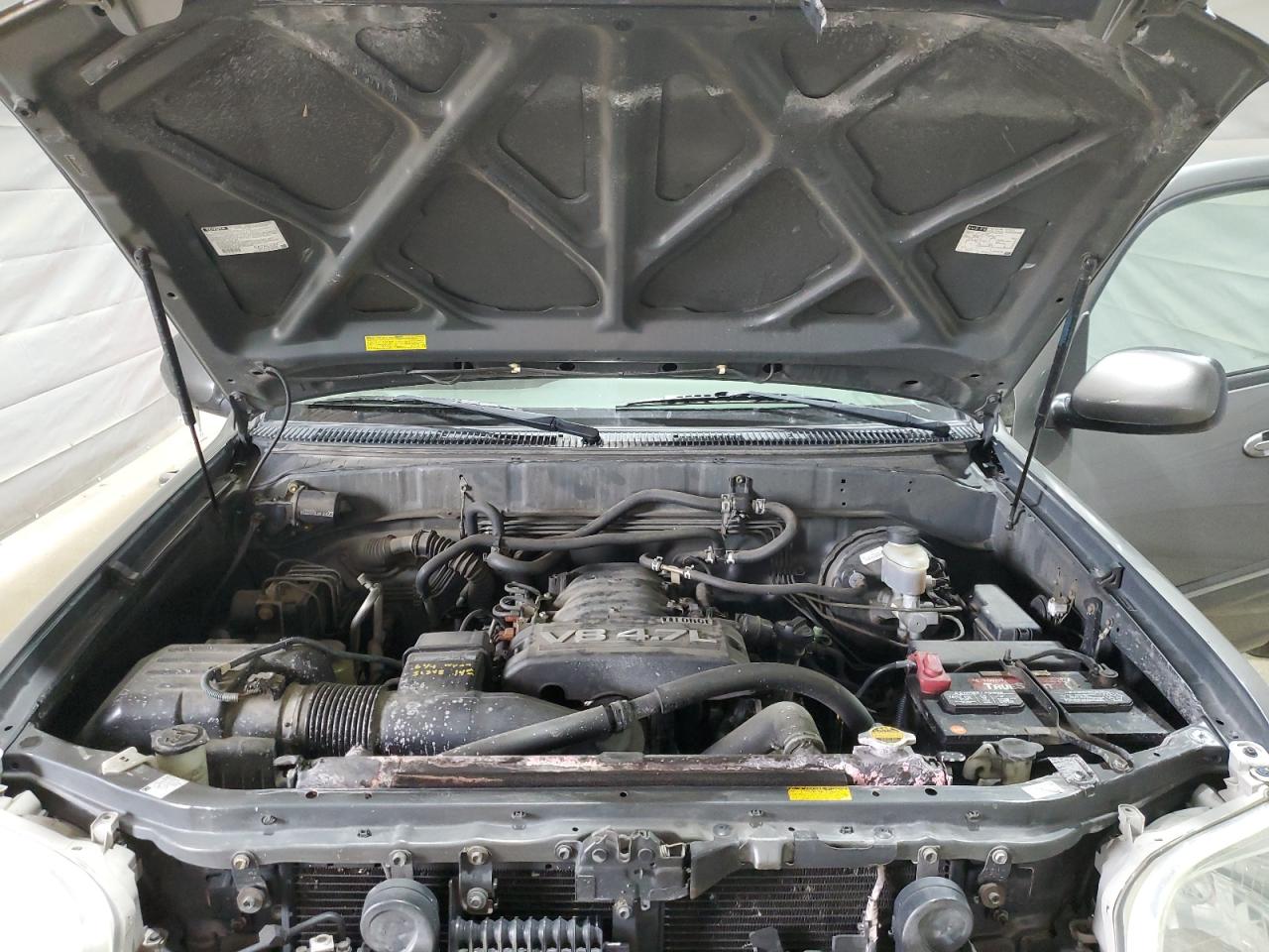 2005 Toyota Sequoia Sr5 VIN: 5TDZT34A55S262281 Lot: 63586925