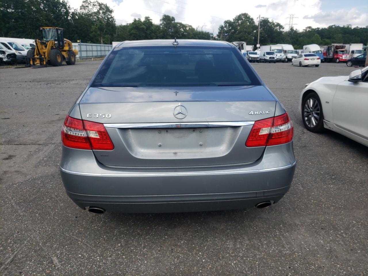 2010 Mercedes-Benz E 350 4Matic VIN: WDDHF8HB0AA072632 Lot: 63443775