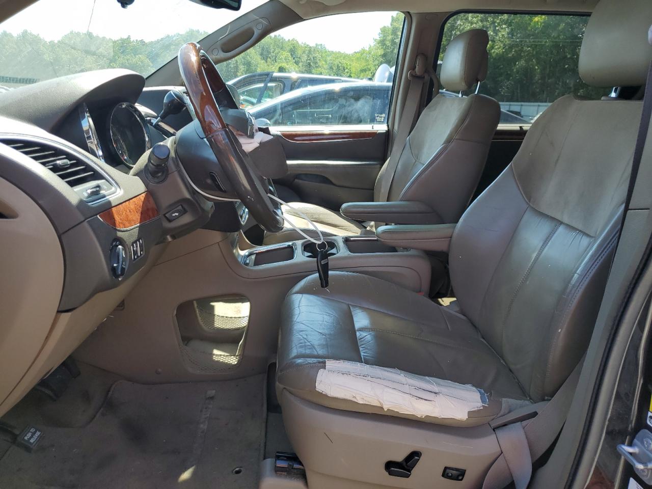 2014 Chrysler Town & Country Limited VIN: 2C4RC1GGXER467186 Lot: 65350815