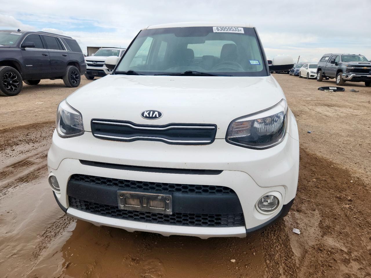 KNDJP3A51J7894434 2018 Kia Soul +