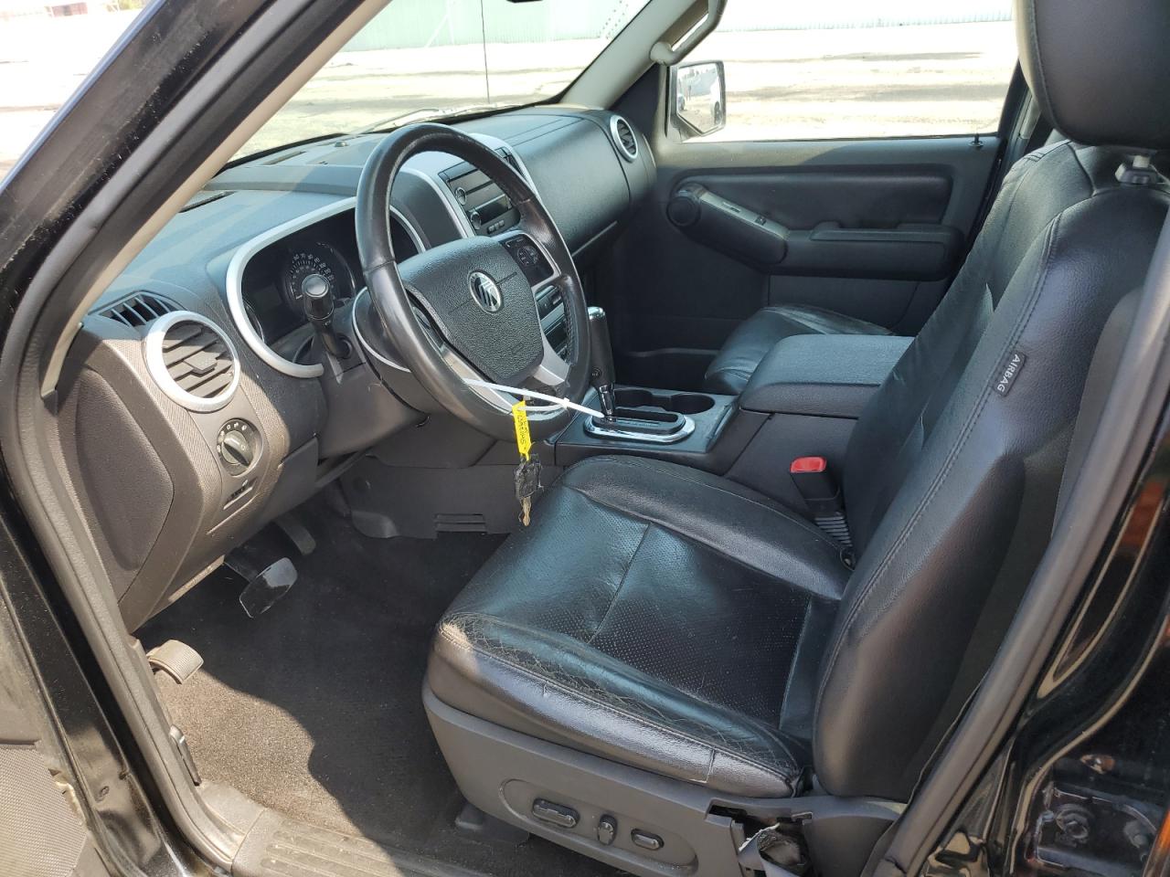 2008 Mercury Mountaineer Luxury VIN: 4M2EU37E88UJ01167 Lot: 63921145