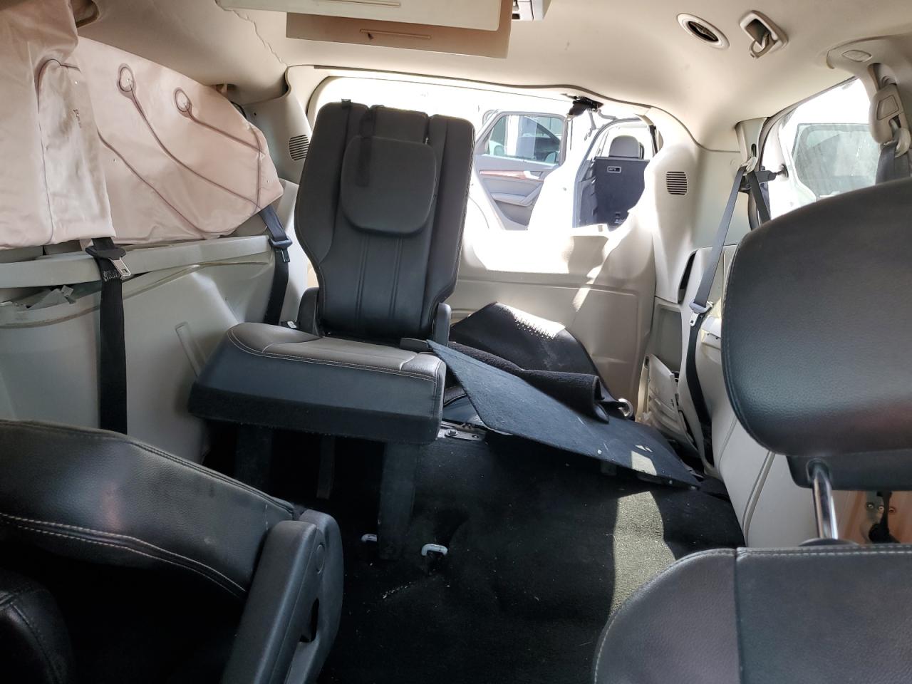 2014 Chrysler Town & Country Touring VIN: 2C4RC1BG9ER127325 Lot: 65076875