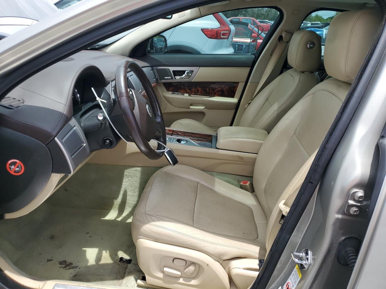 2011 Jaguar Xf Premium VIN: SAJWA0GB7BLR93708 Lot: 63983925