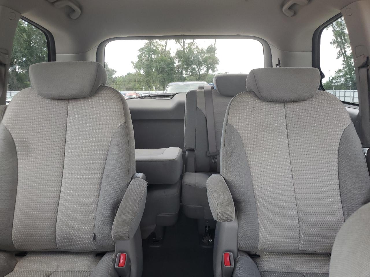 2010 Kia Sedona Lx VIN: KNDMG4C34A6340213 Lot: 64809955