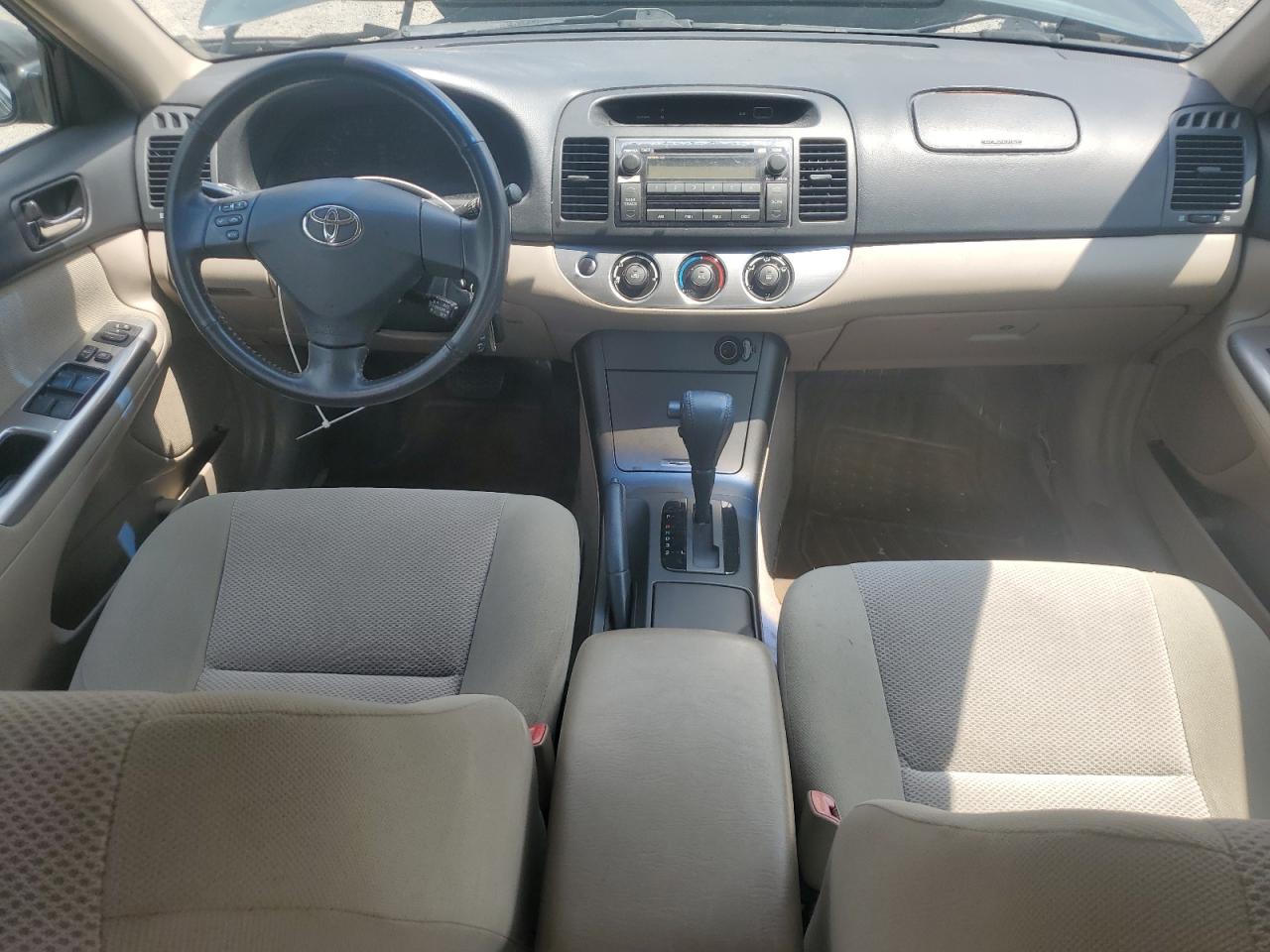 2005 Toyota Camry Le VIN: 4T1BE32K25U414015 Lot: 62670155