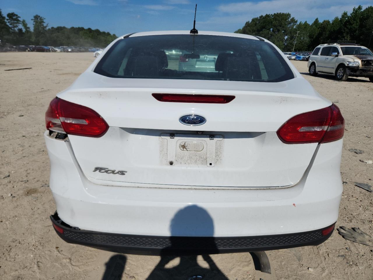 2017 Ford Focus S VIN: 1FADP3E26HL256894 Lot: 65388995