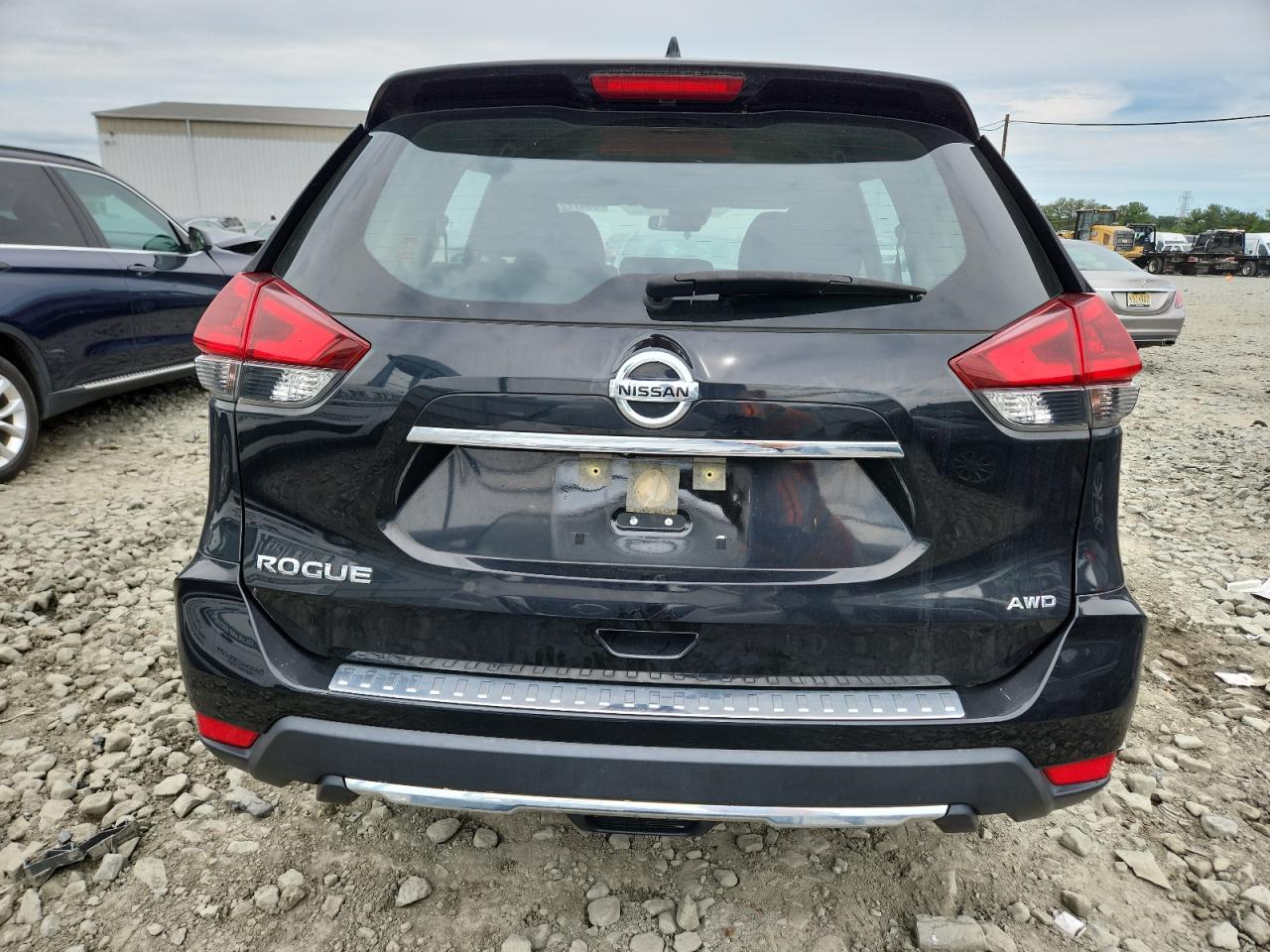 2019 Nissan Rogue S VIN: JN8AT2MVXKW387819 Lot: 65472225