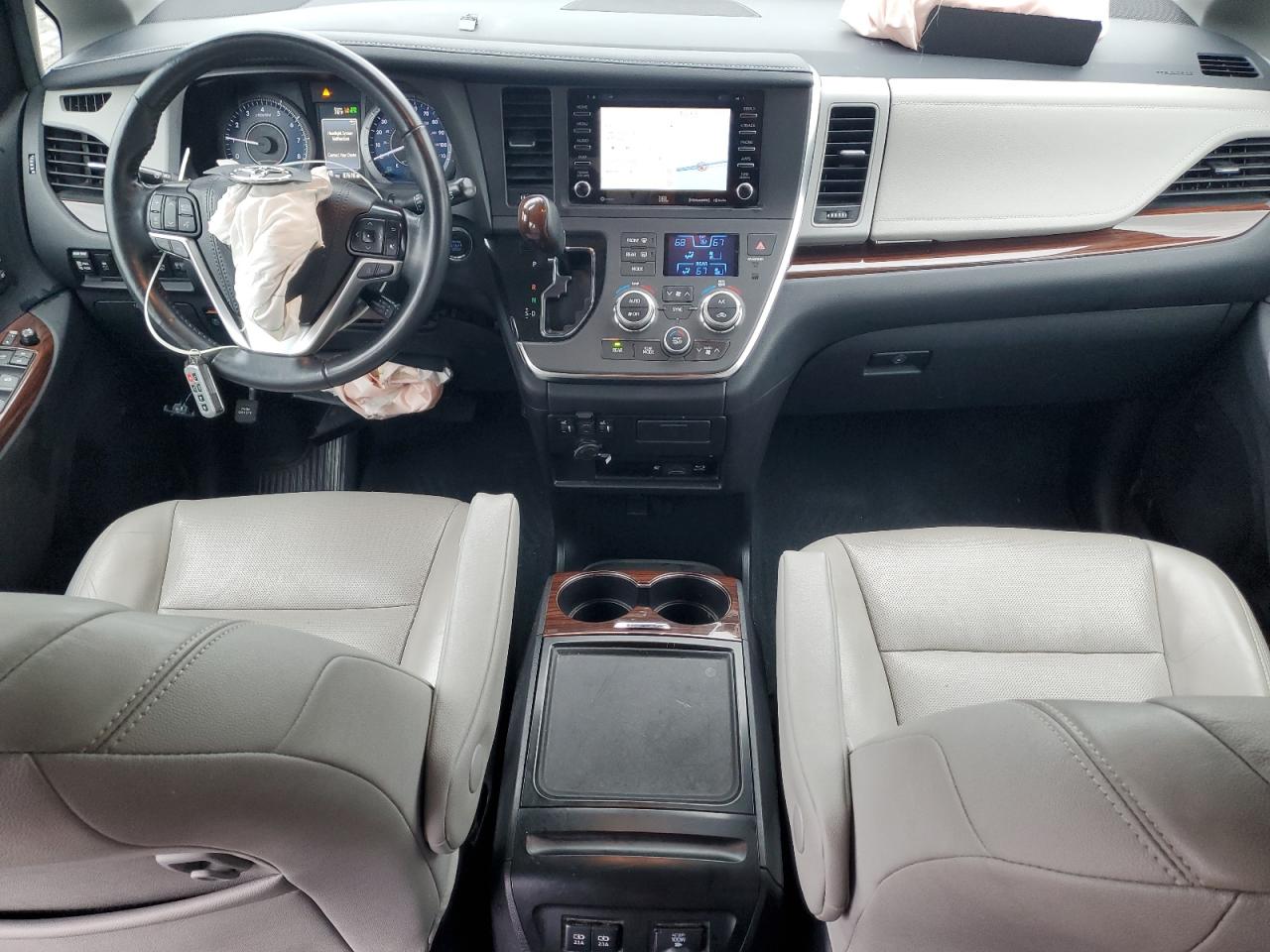 2019 Toyota Sienna Xle VIN: 5TDDZ3DC9KS227779 Lot: 65331645