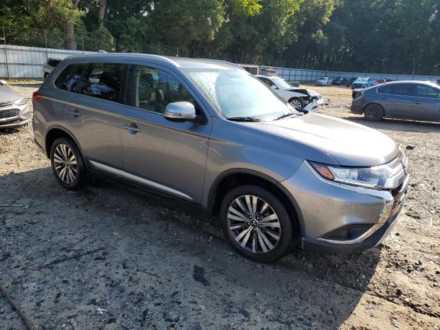  MITSUBISHI OUTLANDER 2019 Серебристый