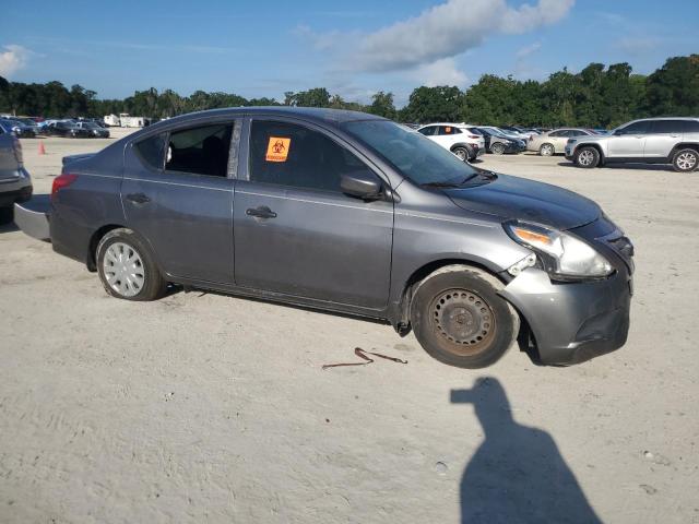  NISSAN VERSA 2017 Szary