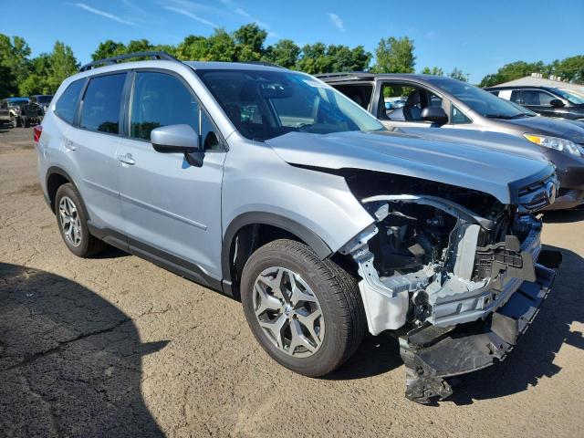  SUBARU FORESTER 2024 Silver