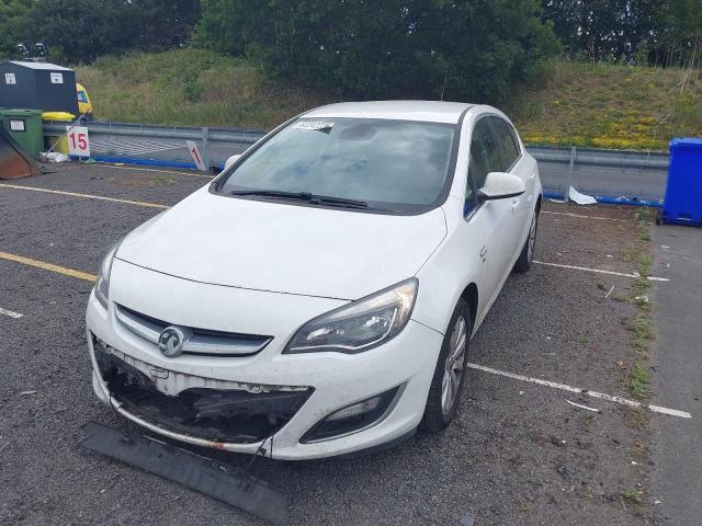 VAUXHALL ASTRA ELIT 2013